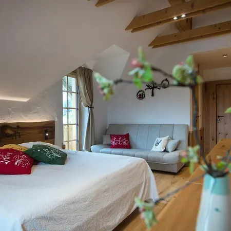 Farm stay Tourist Farm Urska Zrece