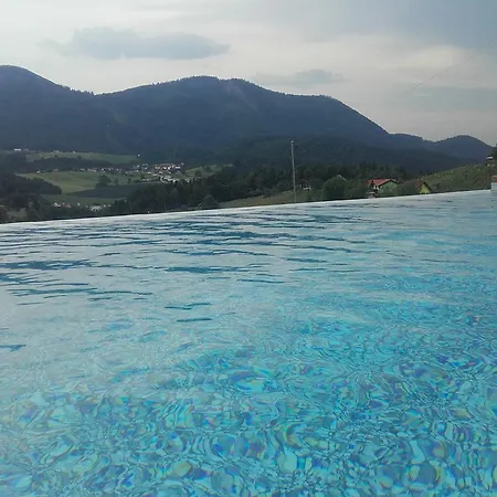Tourist Farm Urska Alojamento de Turismo Rural *